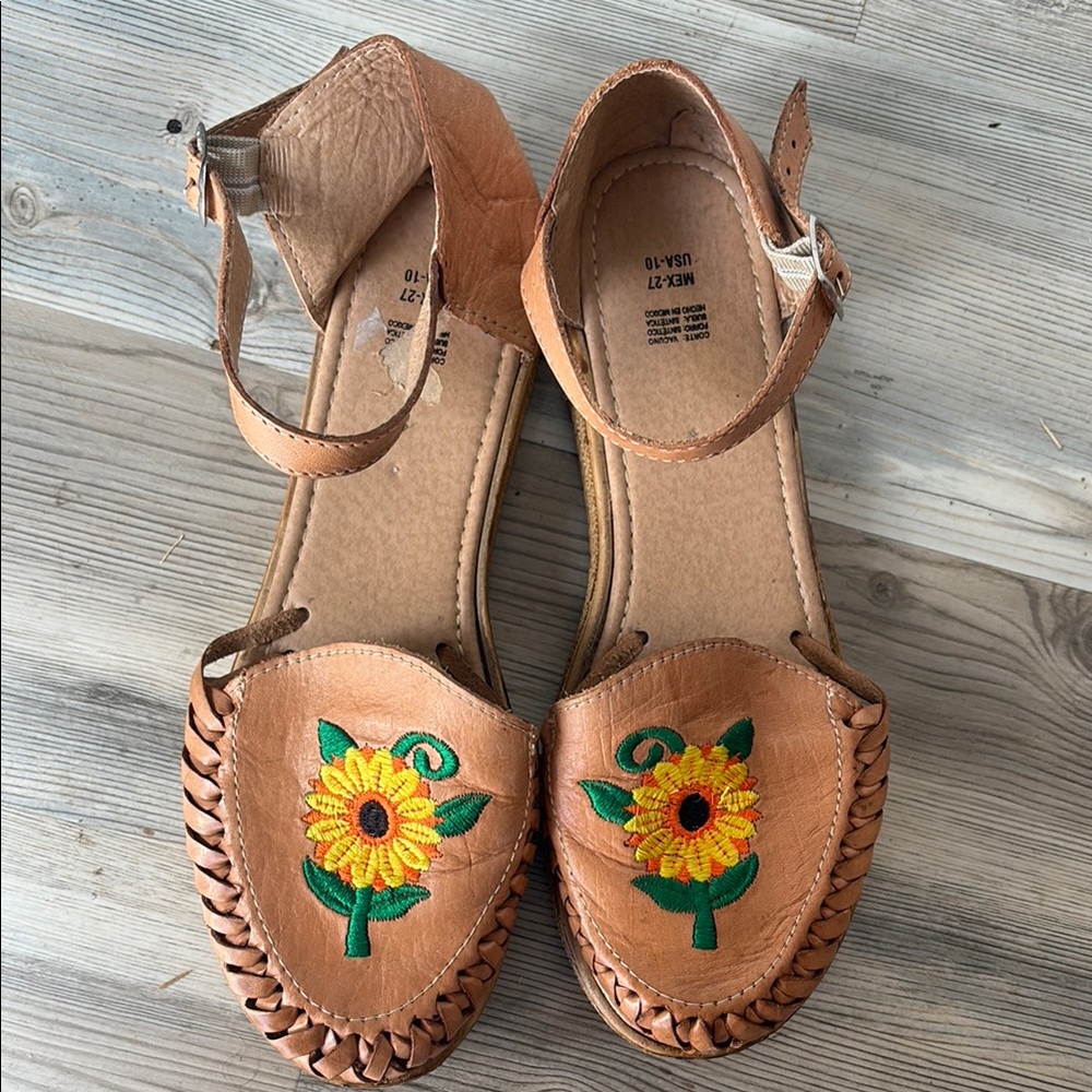 Vintage inspired  Sunflower Sandals